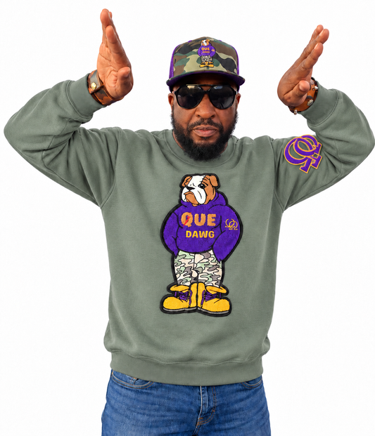 Que Dawg Crewneck Sweatshirt and Camo Trucker Hat Combo