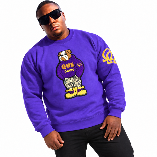 Que Dawg Crewneck(Chenille Logo)
